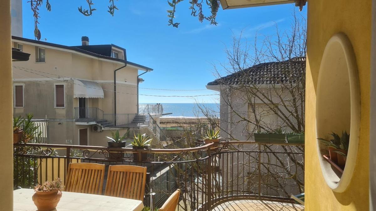 Apartment 2 Bedrooms With Sea View Terrace In *